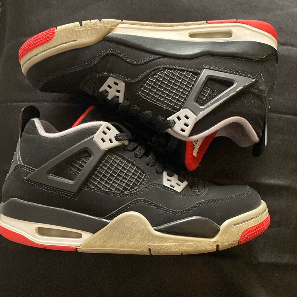 Jordan 4 Black Cement